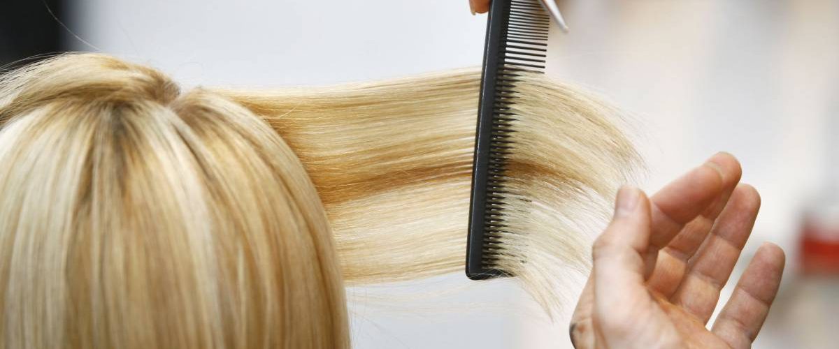 Cheveux abîmés : comment bien les traiter?