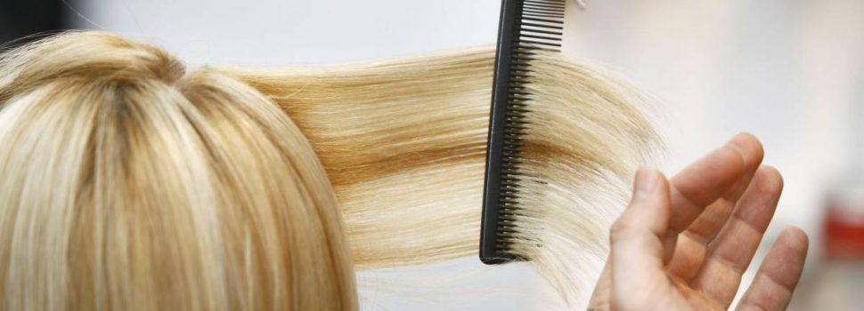 Cheveux abîmés : comment bien les traiter?