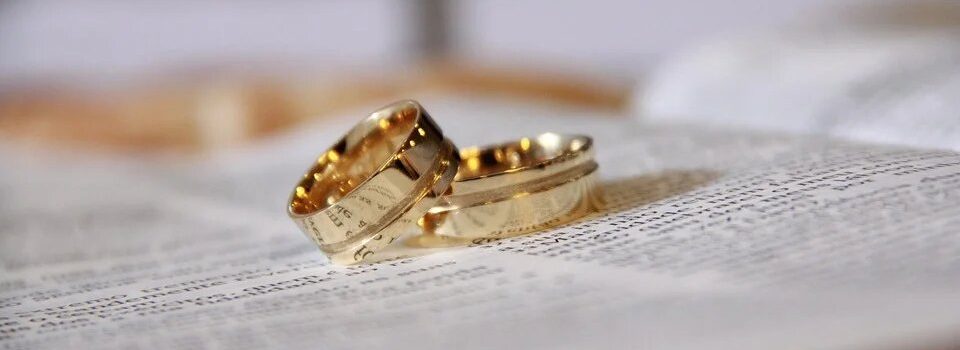 Comment choisir ses alliances pour le grand jour ?