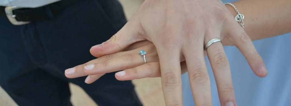 Comment choisir son bijou de fiançailles en 4 étapes ?