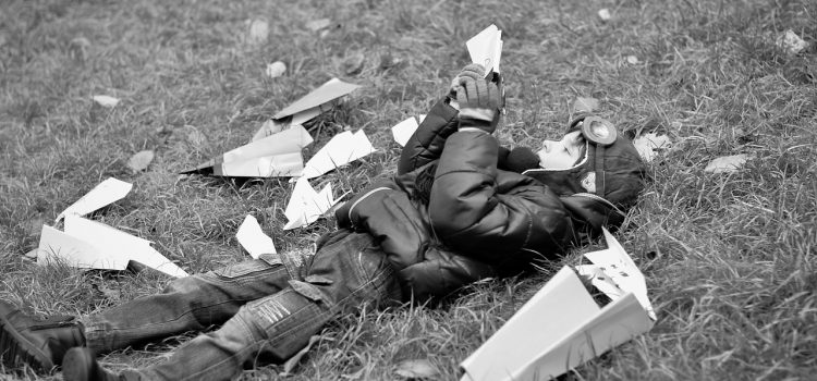 Avion en papier : tuto de pliage d’avion qui plane