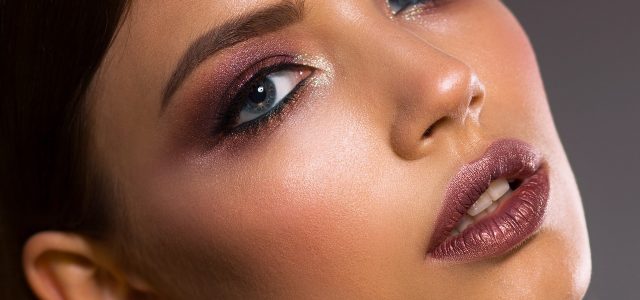 Les avantages du gommage pour le visage