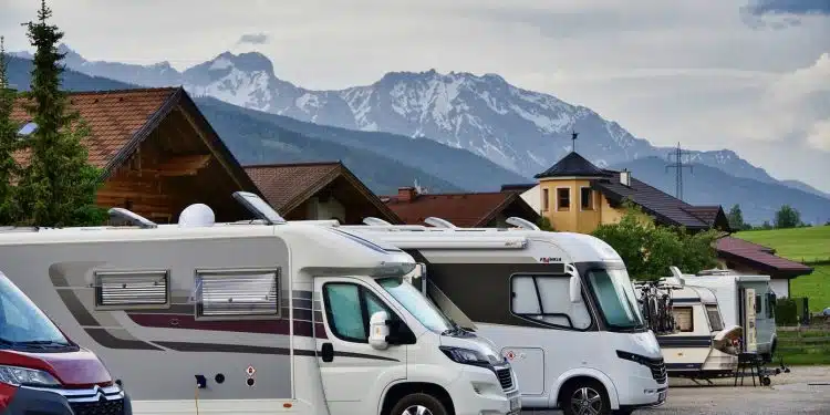 Camping-car d'occasion : ce qu'il faut savoir avant d'acheter