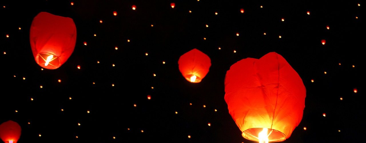 Déco de mariage originale : découvrez la lanterne volante