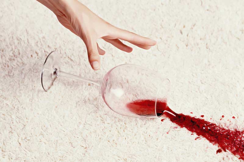 enlever une tache de vin rouge