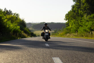 Comment préparer son itinéraire pour un roadtrip à moto réussi ?