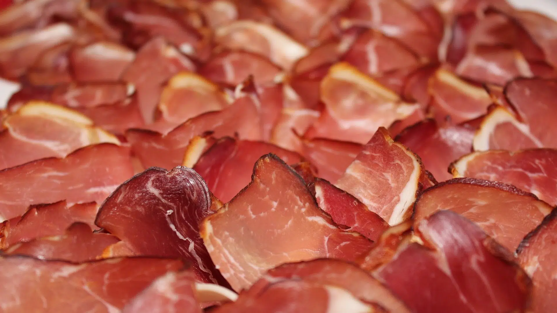 Les investissements indispensables pour une charcuterie