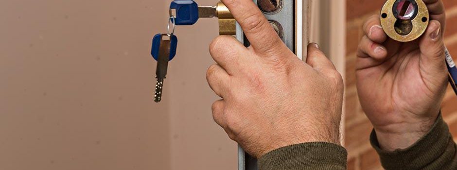 Faire appel à un serrurier sans se faire arnaquer : comment s’y prendre ?