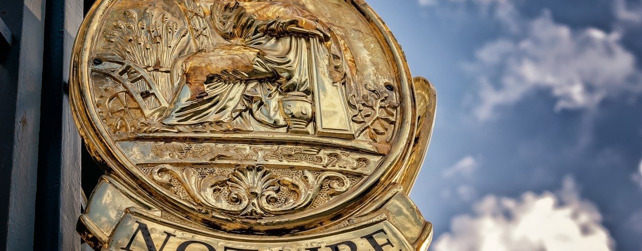 Signature compromis de vente : avec ou sans notaire ?